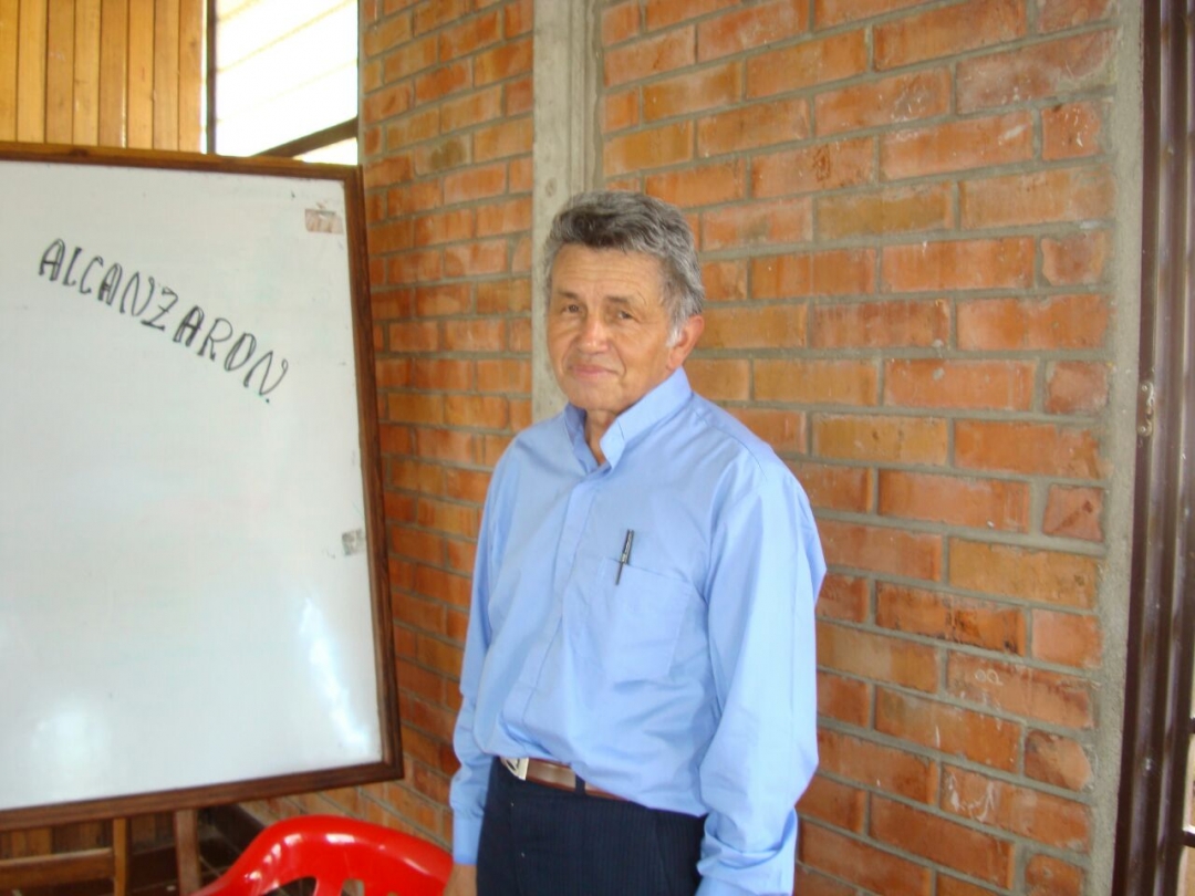 En Bogotá murió el sacerdote Alfonso León Báez víctima de un cáncer terminal