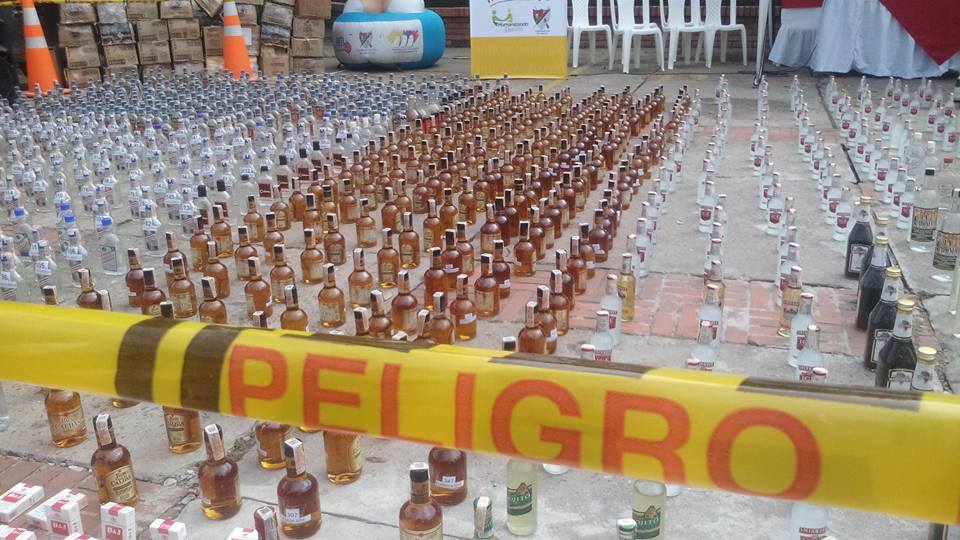 Policía fiscal y aduanera logra incautación de mercancías de contrabando