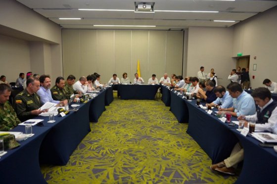 Santos busca medidas para no depender más de Venezuela