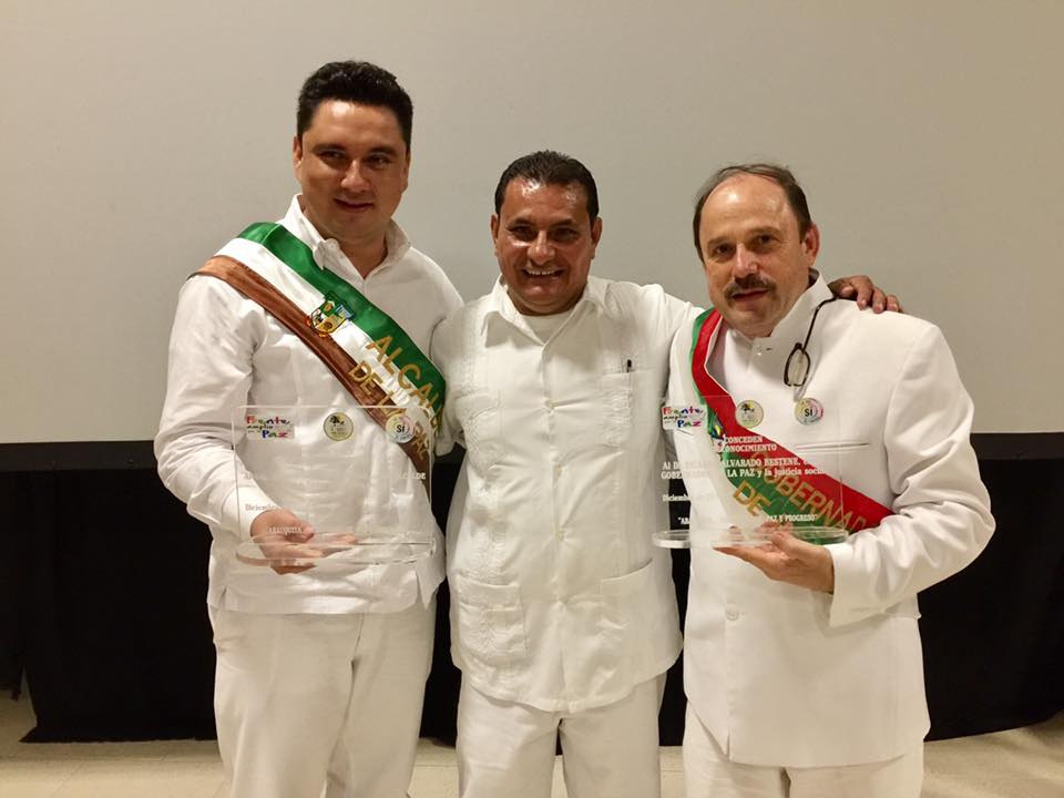 Ricardo Alvarado reconocido como «El Gobernador de la Paz»