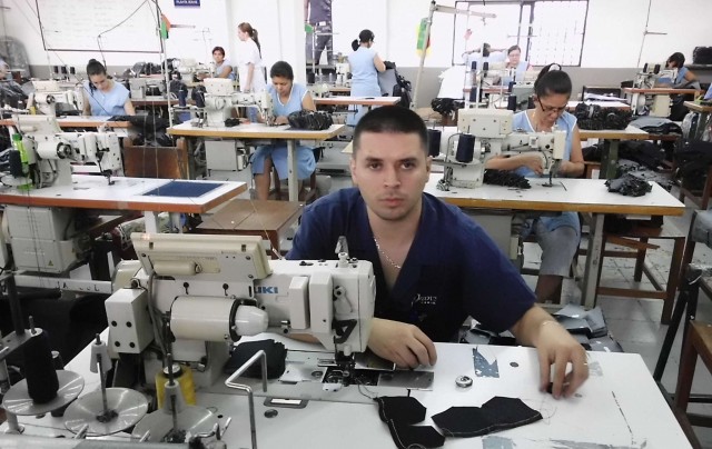 Gobierno hará último intento para concertar alza del salario mínimo: MinTrabajo