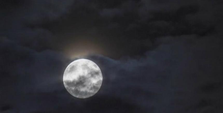 Estudio señala que los grandes terremotos son más probables cuando hay Luna nueva o llena