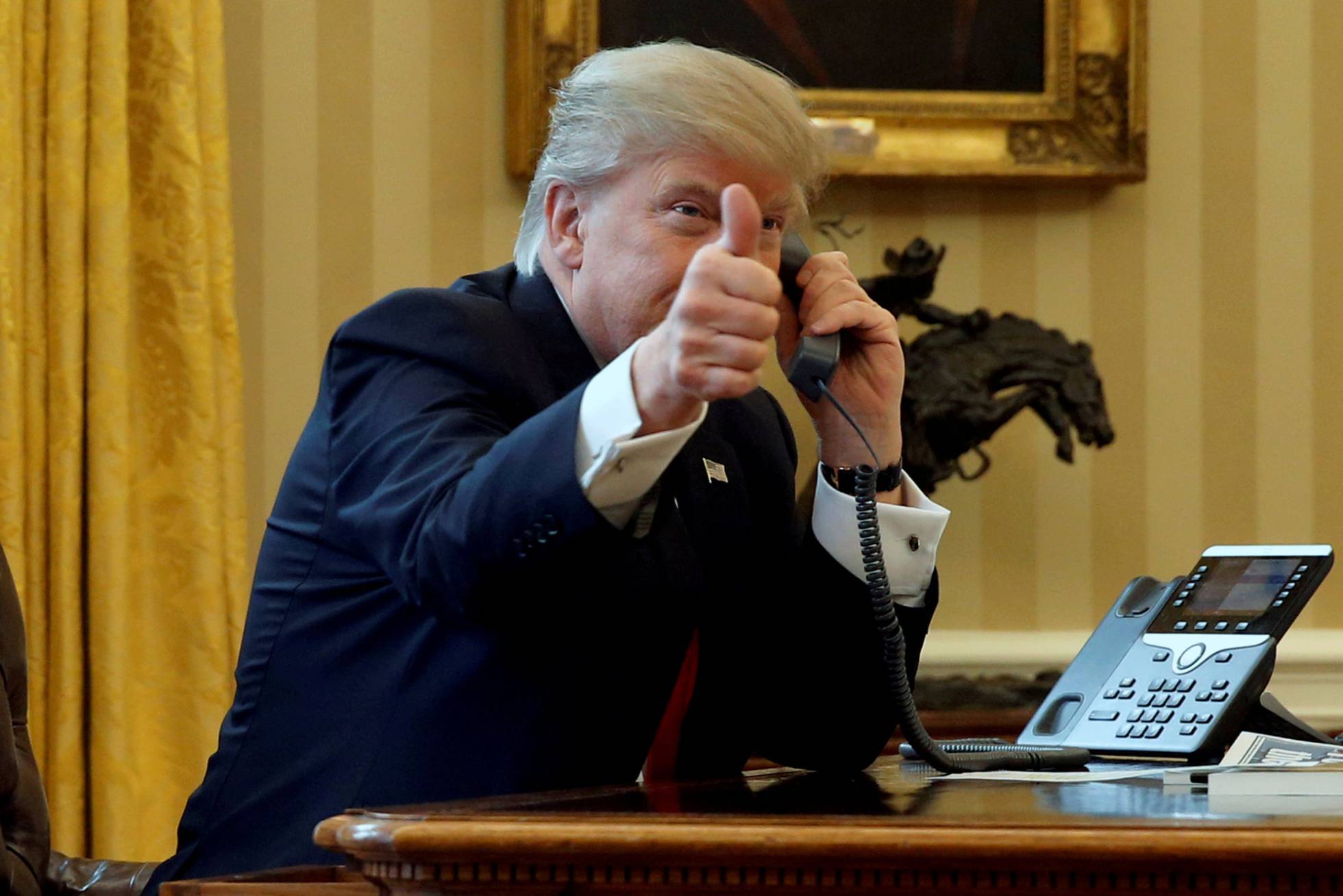 La Casa Blanca niega que Trump amenazase a Peña Nieto con enviar tropas