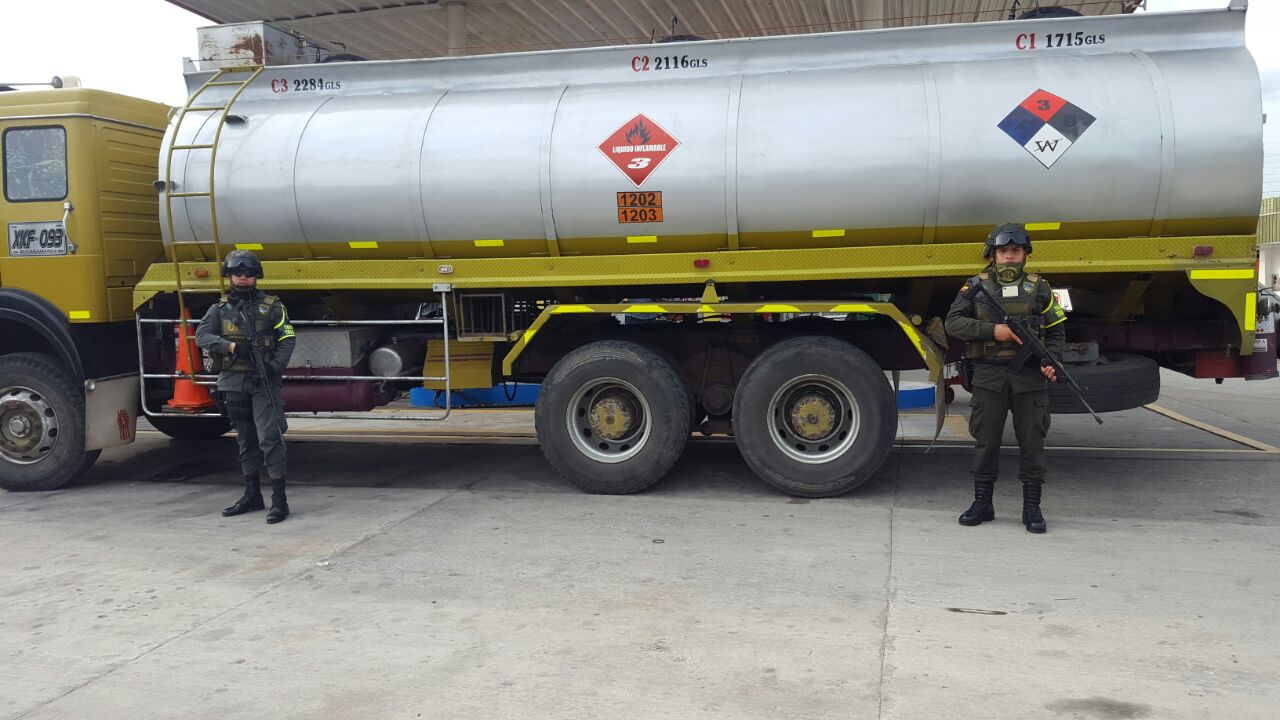 Incautados más de 1.300 galones de combustible transportados en camión