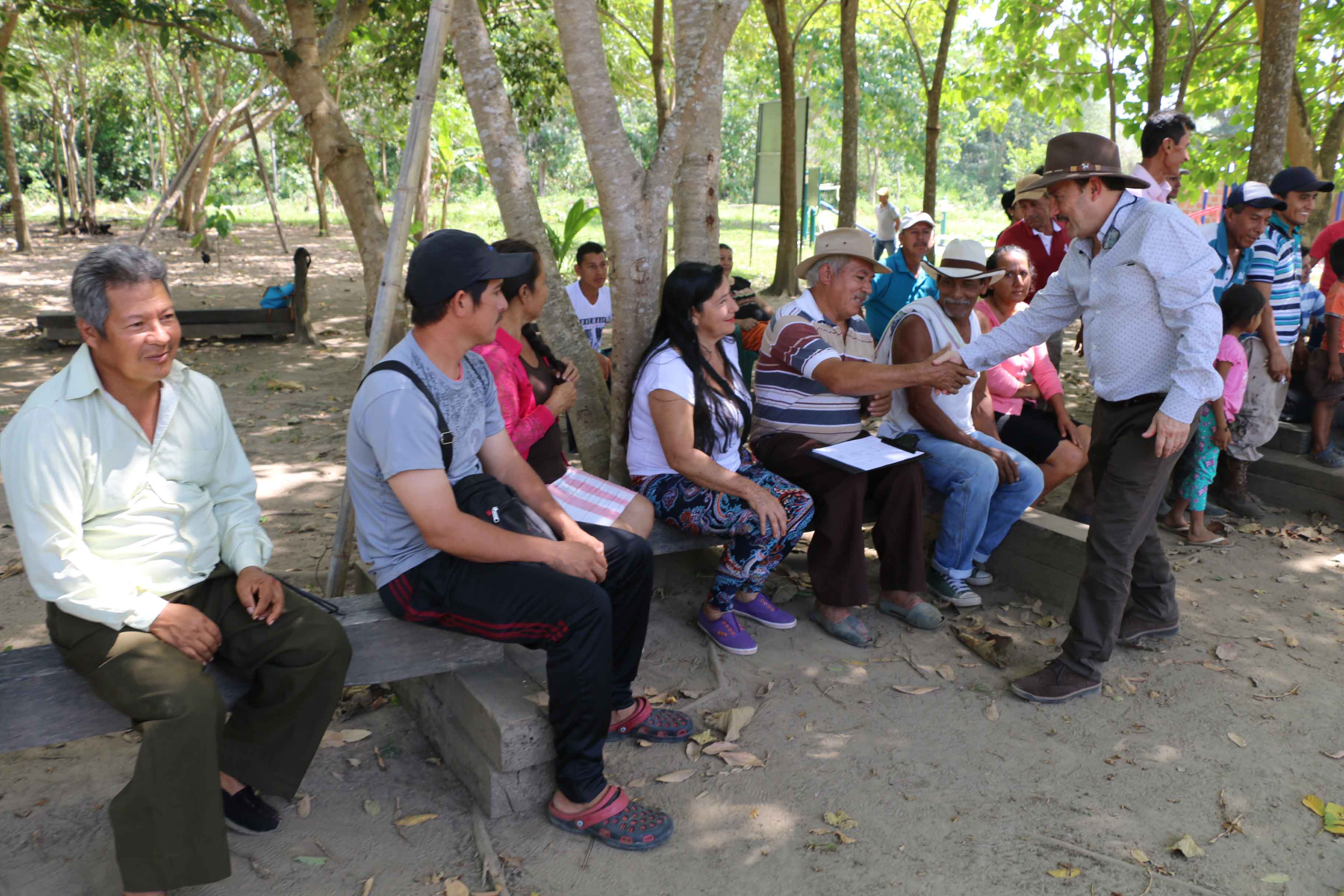En la Isla Reinera y Bayonero reinició la Agenda del Gobernador