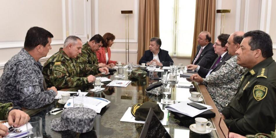 Santos revisa incidente con soldados venezolanos
