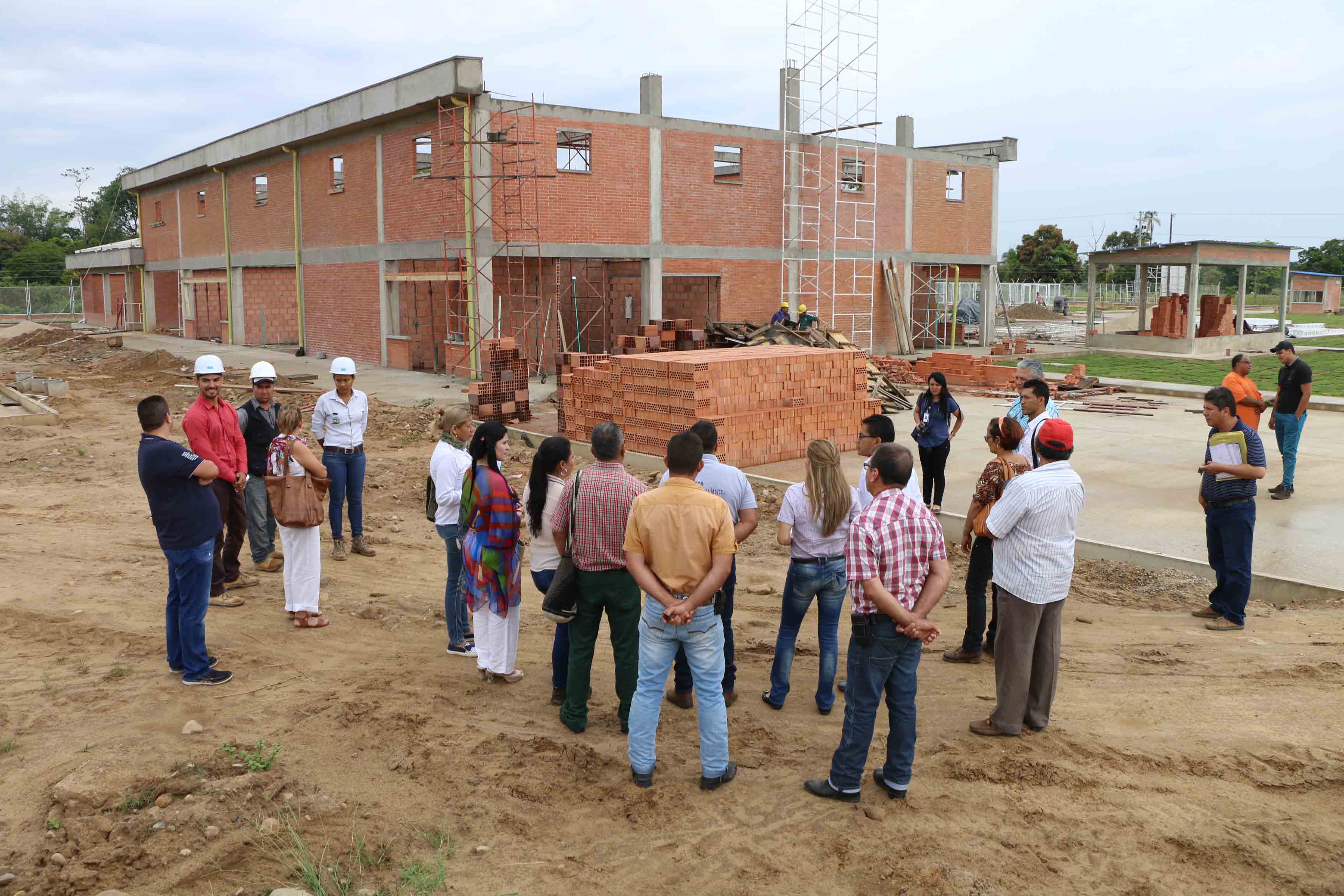 Gobernador (E) verificó los avances en la planta de transformación de lácteos