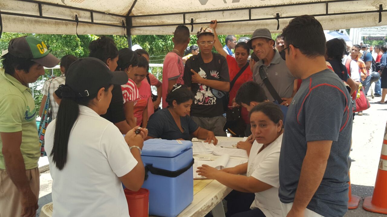 Más de 900 personas fueron vacunadas contra fiebre amarilla