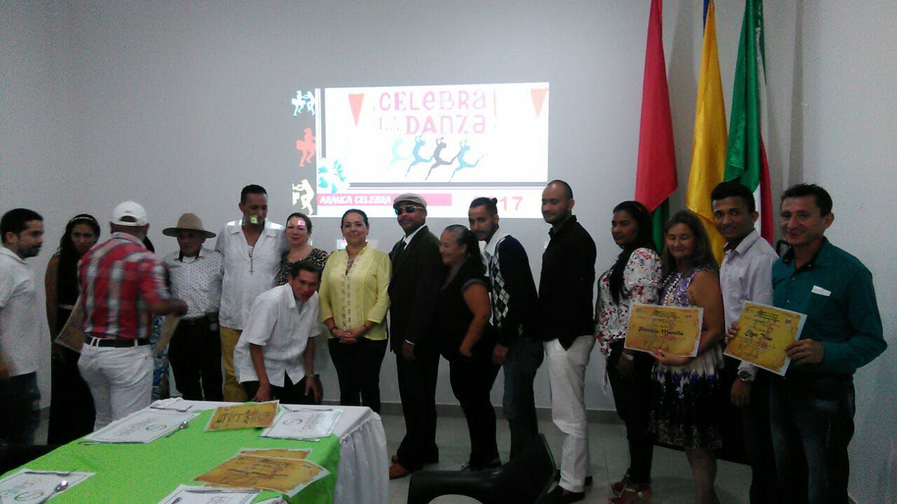 Directores de escuelas de danzas araucanas celebraron el Día Internacional de la Danza