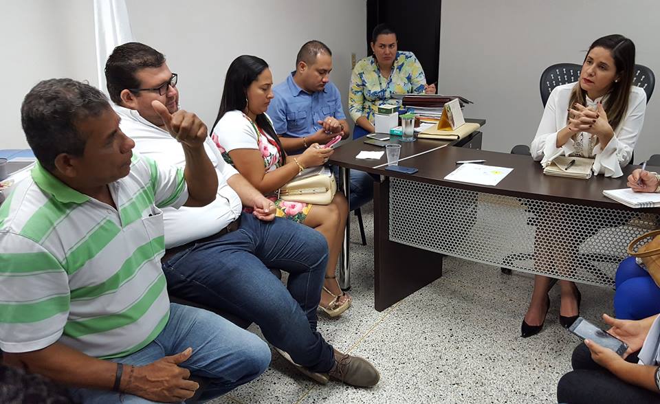 Idear se reunión con voceros de la fundación «Mi futuro con vivienda»
