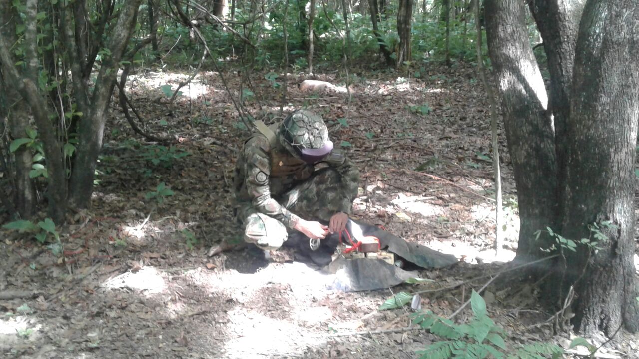 Destruido campamento en la cual se fabricaban artefactos explosivos
