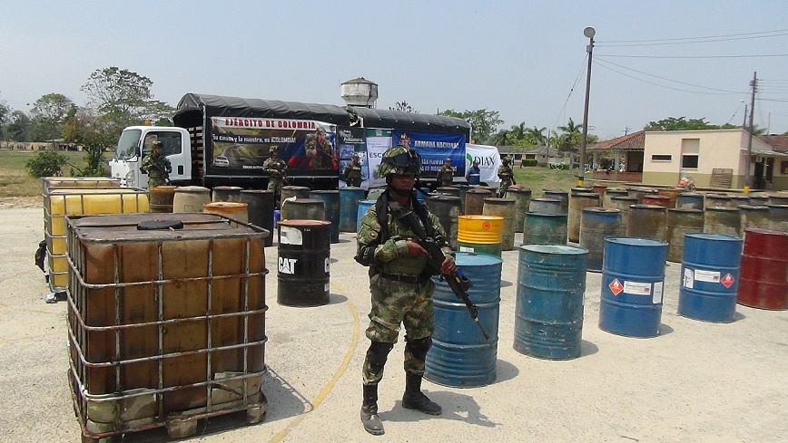 Militares siguen haciendo frente al contrabando de gasolina en Saravena