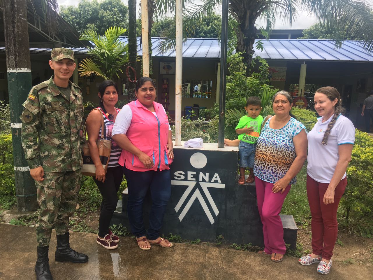 Ejército y Sena facilitan capacitación a mujeres emprendedoras