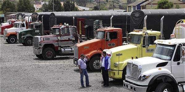 Confirman la desaparición de 4 tractomulas cargadas de chatarra