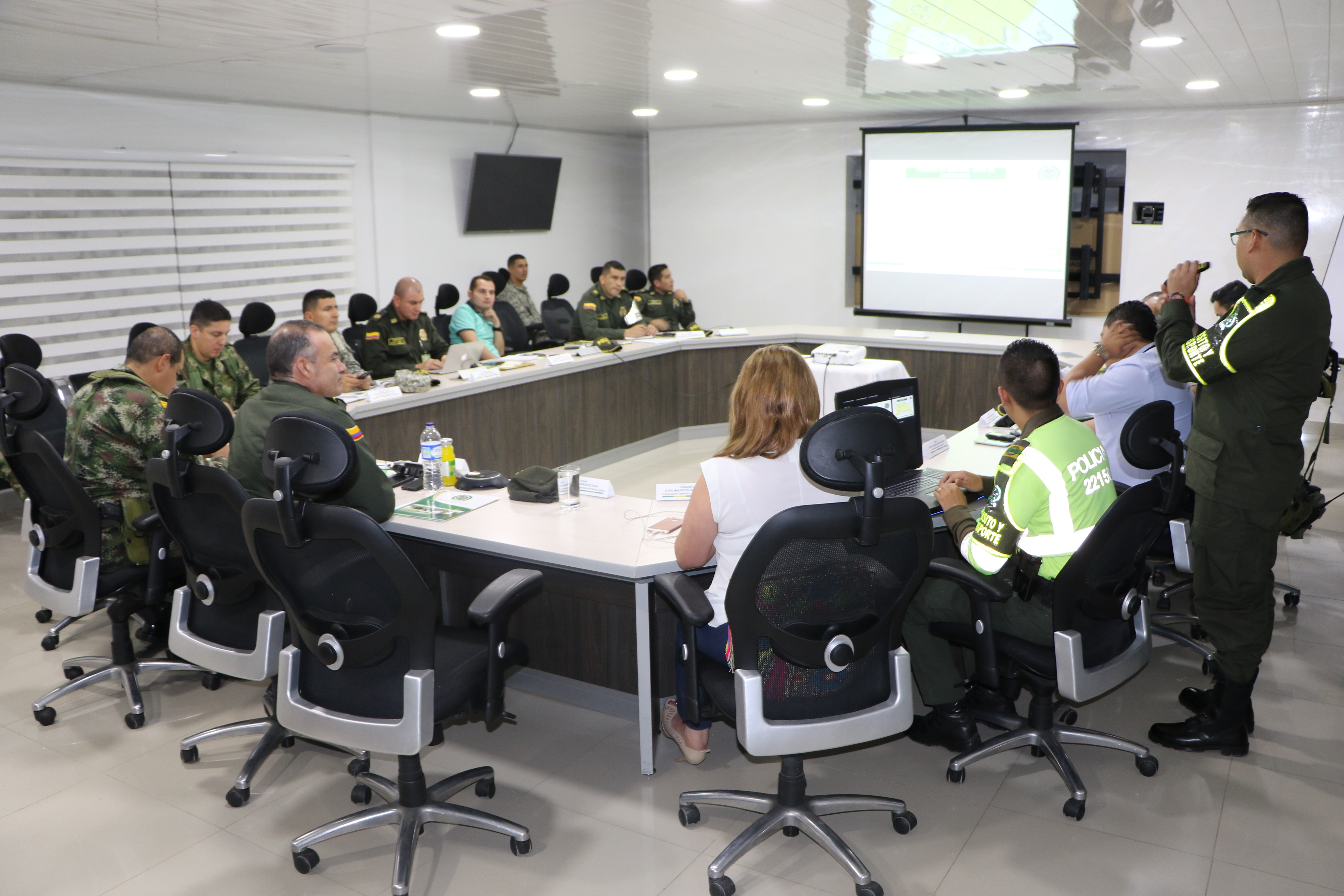 Instituciones del Estado ponen en acción Plan Control de Fiebre AFTOSA