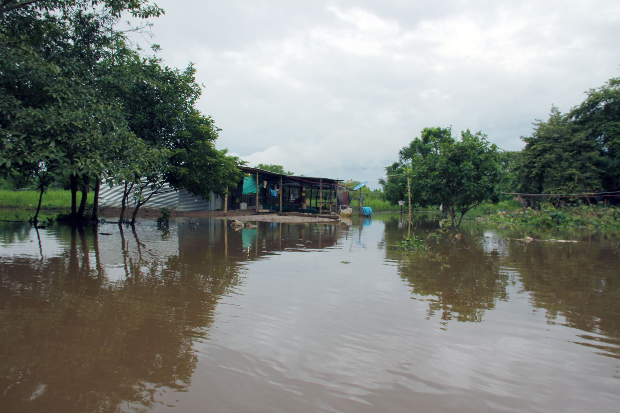 Se realizó inspección para verificar problemática en el puente de Caño Jesús