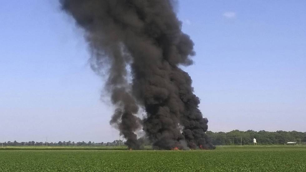 Al menos 16 muertos al estrellarse un avión militar en Mississippi