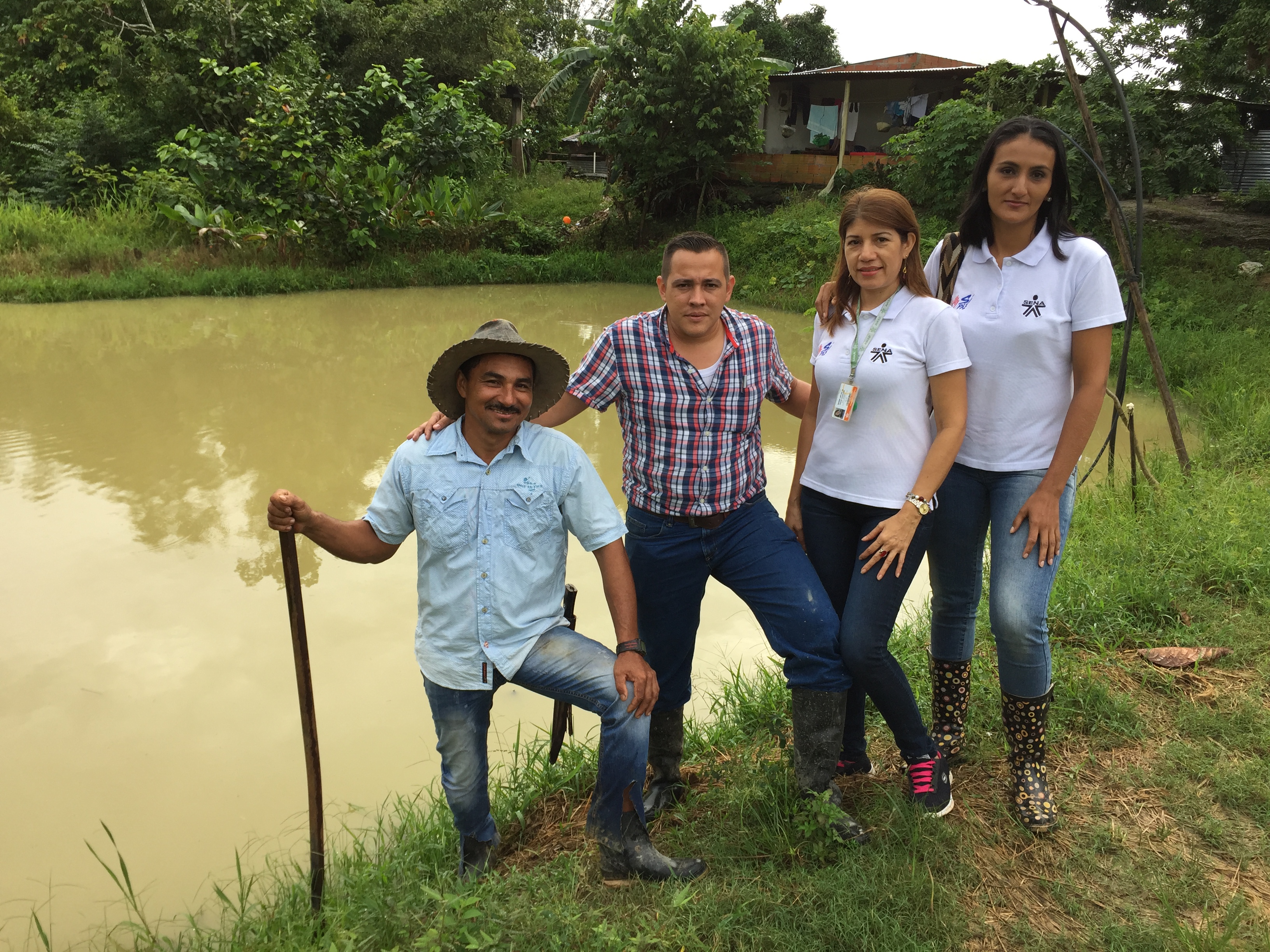 Familias beneficiadas del Sena y Gobernación se convierten en piscicultores