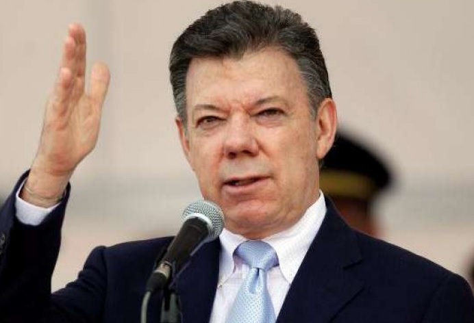 Santos avaló ley que amplía en una hora el recargo nocturno