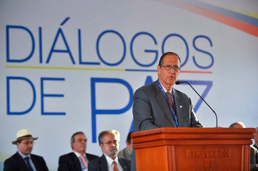 ‘La visita del Papa fue fundamental para llegar a un cese bilateral con el ELN’: Juan Camilo Restrepo