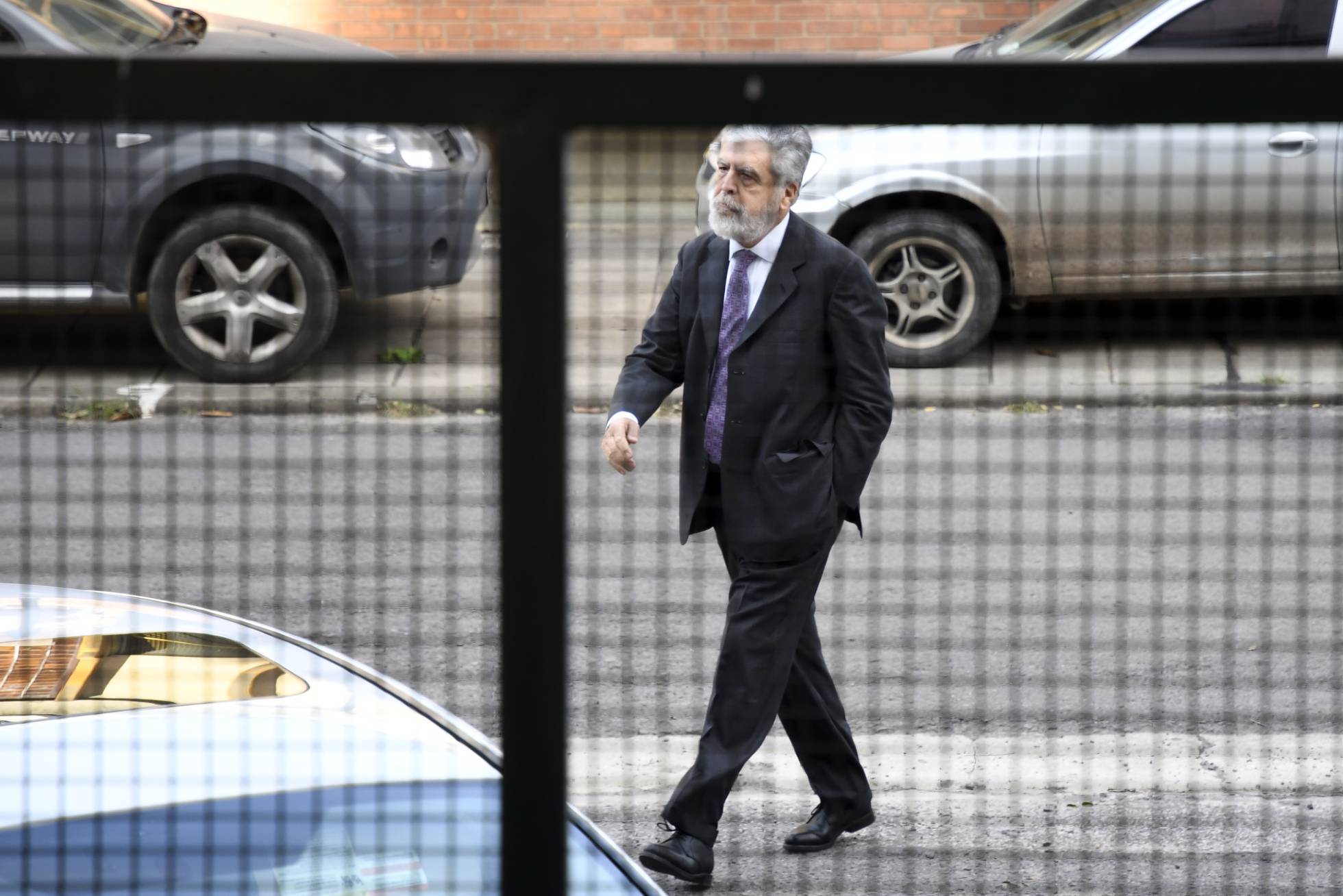 La derrota electoral precipita la caída de un hombre fuerte del kirchnerismo