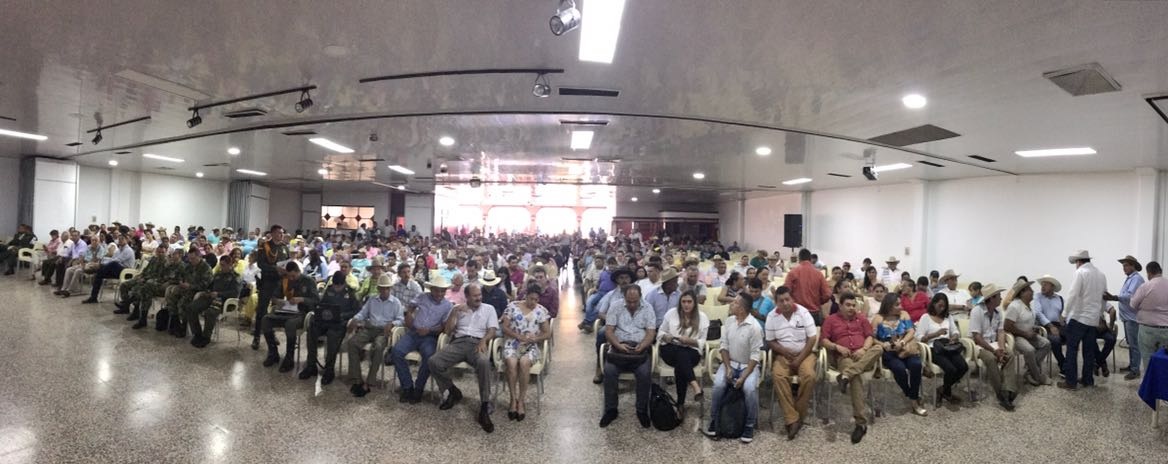 En momentos de crisis se dividen ganaderos de Arauca