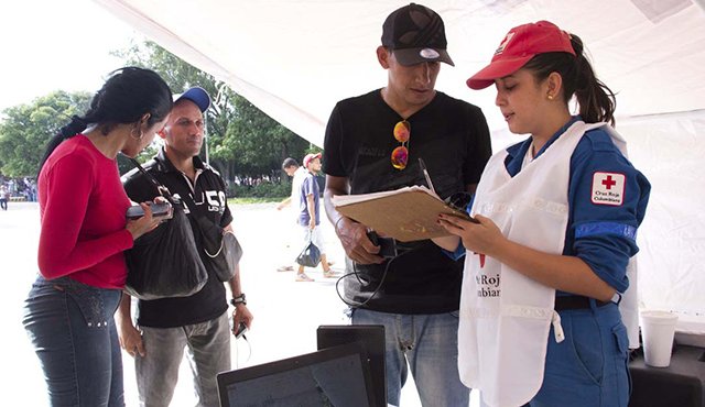 Cruz Roja comenzó la entrega gratuita de tarjetas en la frontera