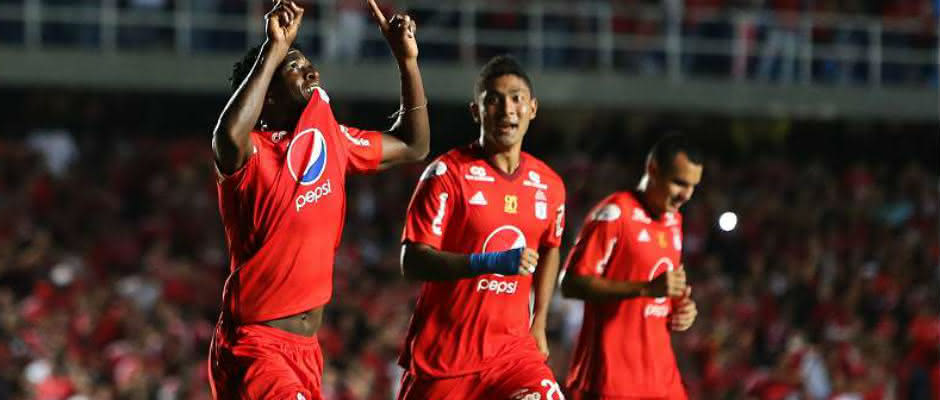 Fútbol colombiano l América regresó a la A y volvió a vestirse de grande