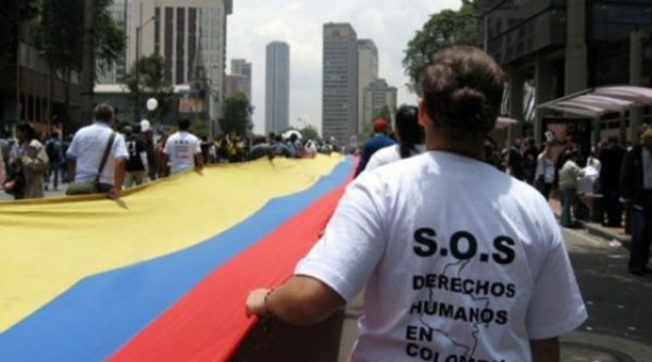 300 intelectuales de todo el mundo expresan su preocupación por el futuro de Colombia
