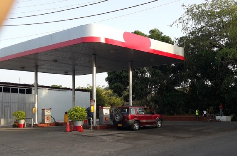 No se justifica el desvío de subsidios a combustibles en zonas de frontera, dice el contralor Iván Villazon