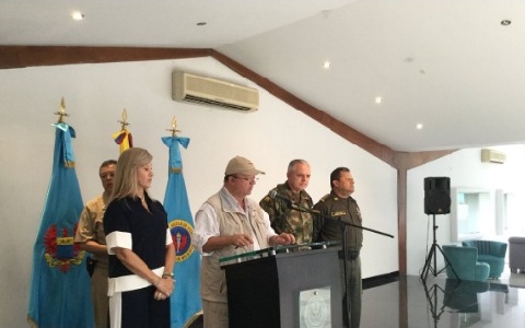 Ministro de Defensa lamentó la muerte de dos soldados en Puerto Jordán