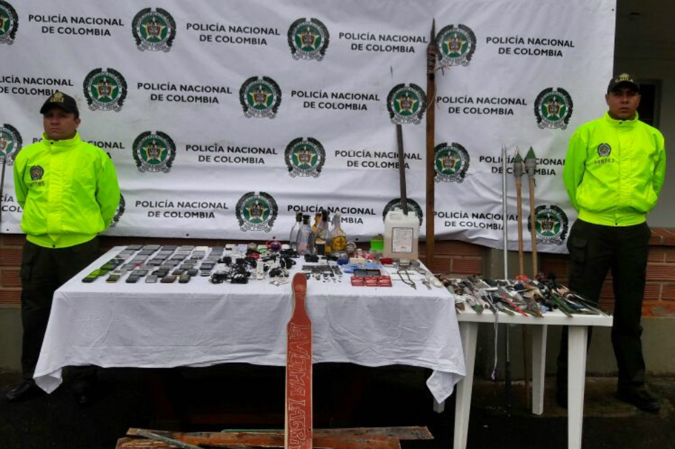 Fue allanada cárcel de Antioquia que escondía armas blancas y bombas incendiarias
