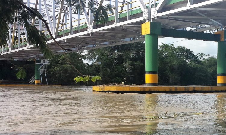 Autoridades en la búsqueda de una persona ahogada en aguas del Río Arauca