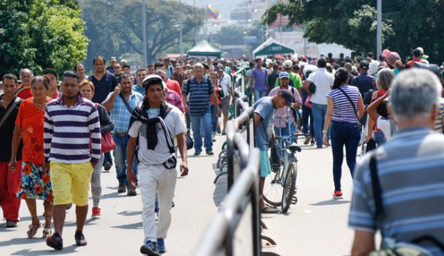 Colombia cierra totalmente su frontera con Venezuela por elección presidencial
