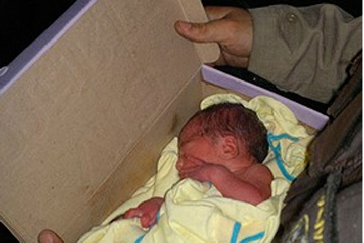 Fue abandonada con una nota una Bebe venezolana de 4 días por su mamá en Cúcuta