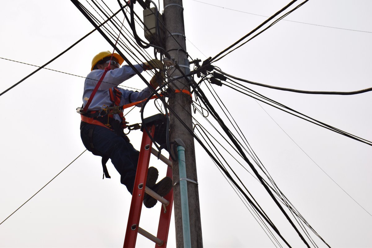 Enelar realizará reposición de postes en zona rural de Arauca