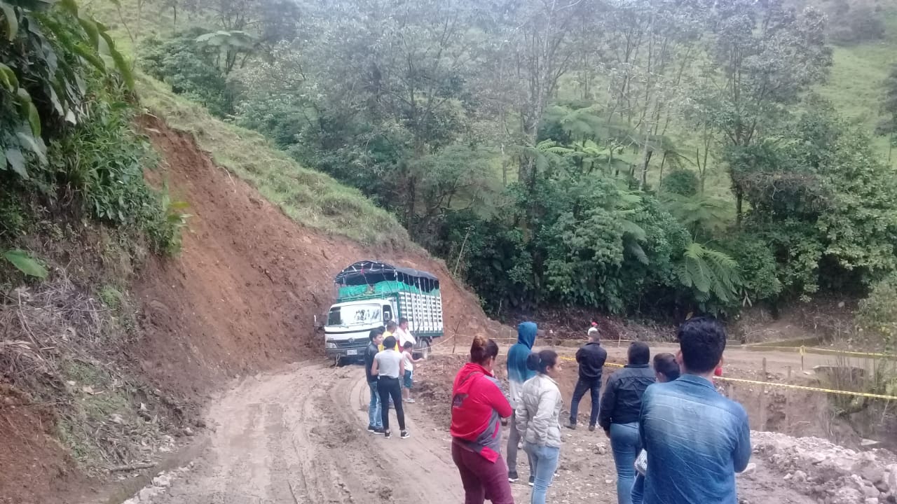 Sigue el vía crucis en la vía de La Soberanía