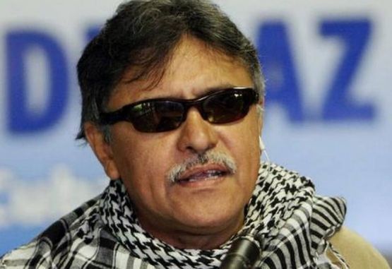 Segun EE. UU. con dolares falsos engañaron a contactos de Santrich en Miami