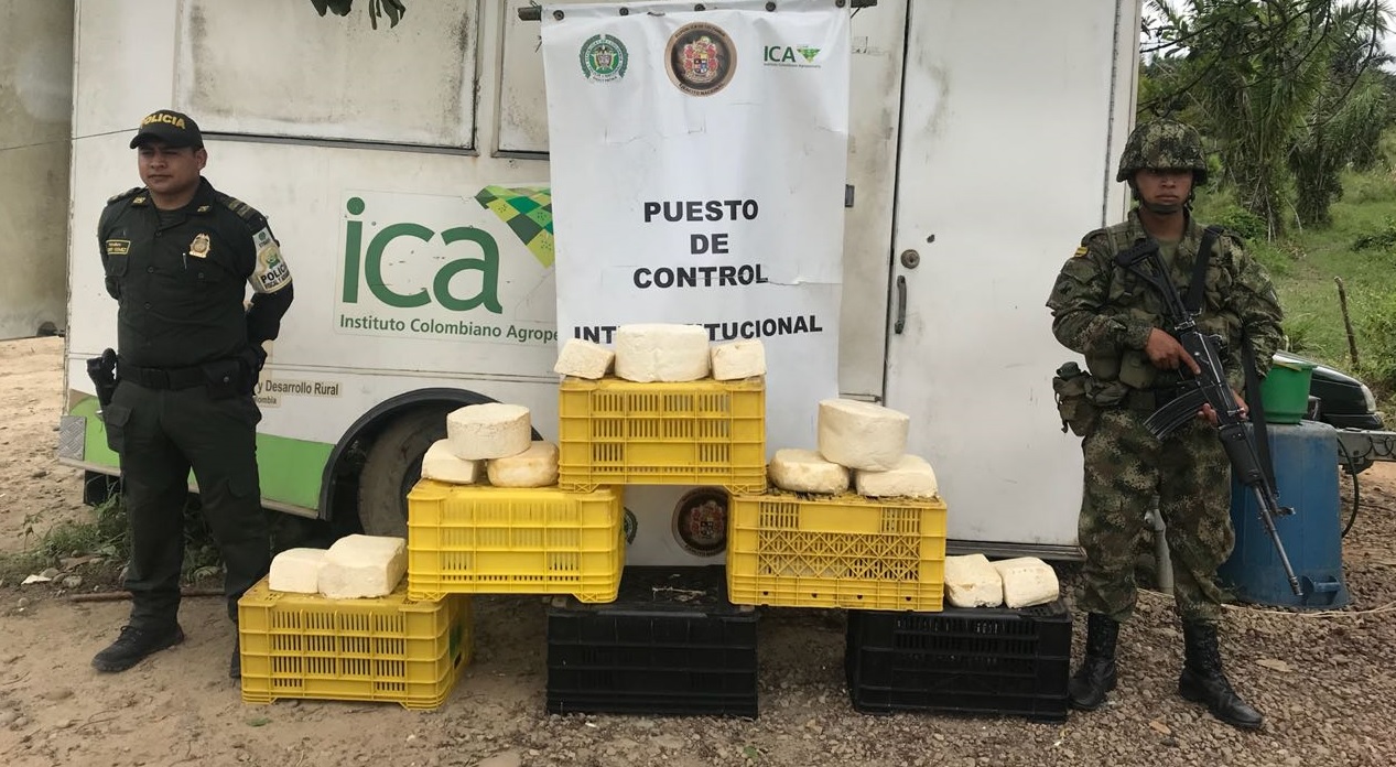 POLFA aprehende queso de contrabando en puerto San Salvador