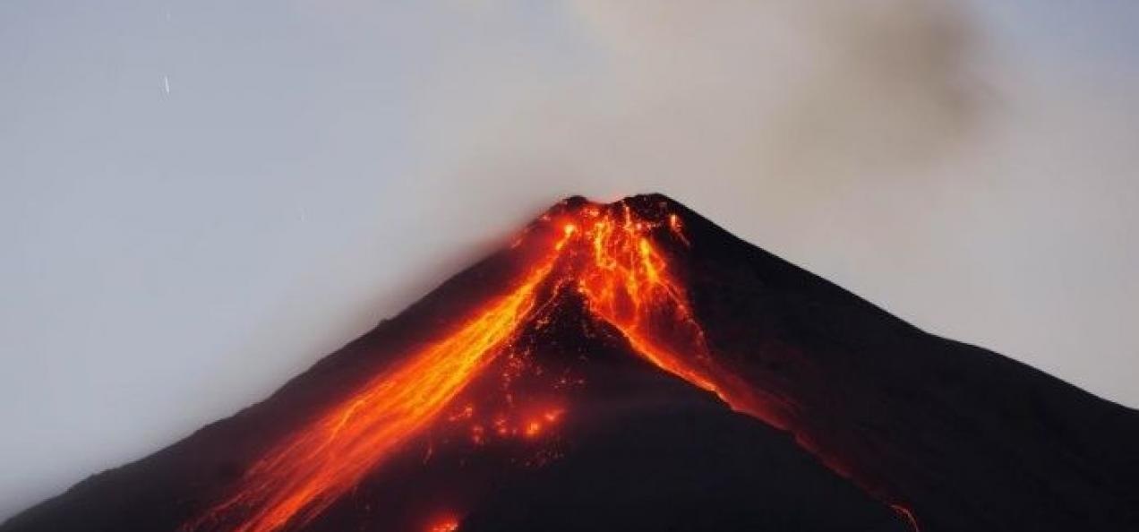 Erupción del volcán de Fuego en Guatemala deja 25 muertos
