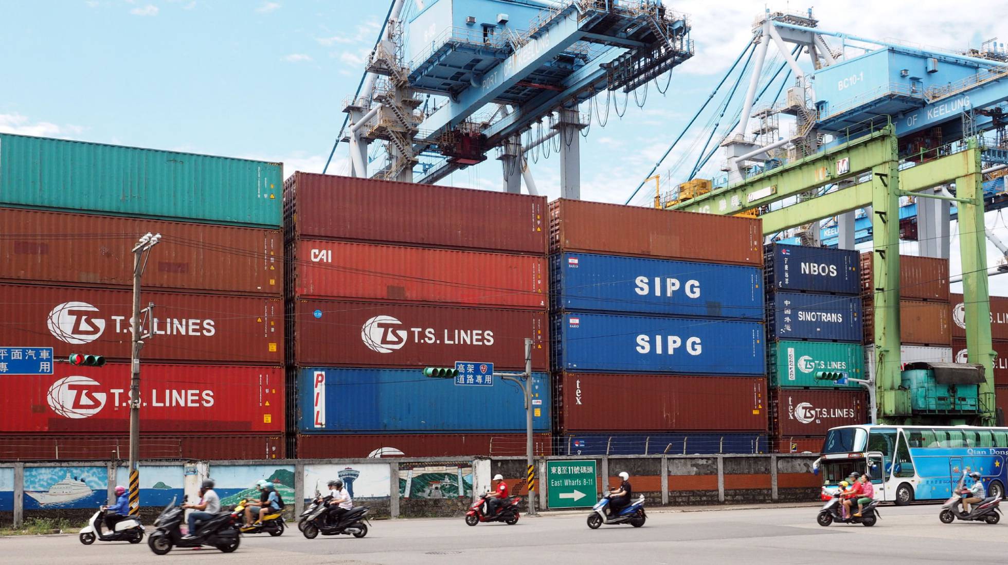 El FMI alerta del aumento de riesgos para la economía global por el alza del proteccionismo