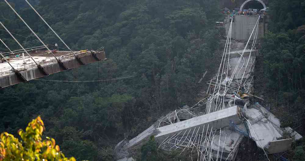 Así fue la implosión del puente Chirajara