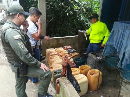 POLFA incautó 420 galones de hidrocarburos en Arauca