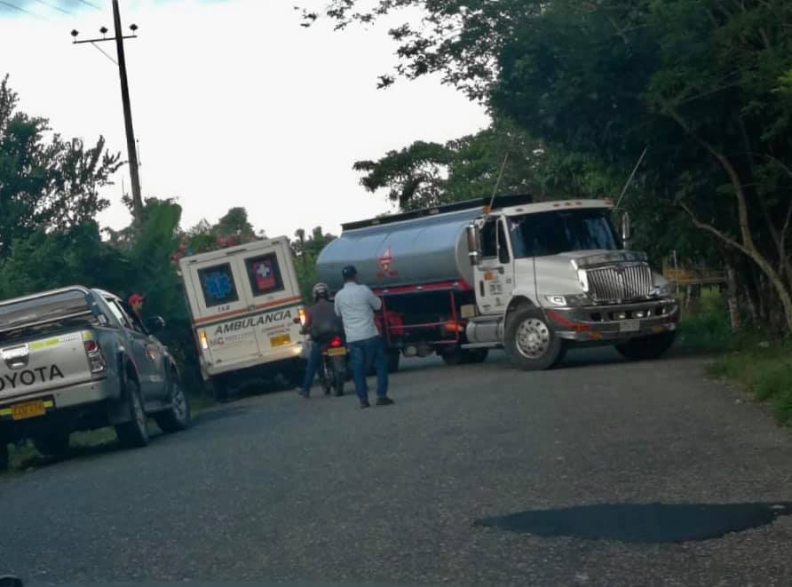 Fue atravesado camión en la vía Saravena – Puerto Nariño