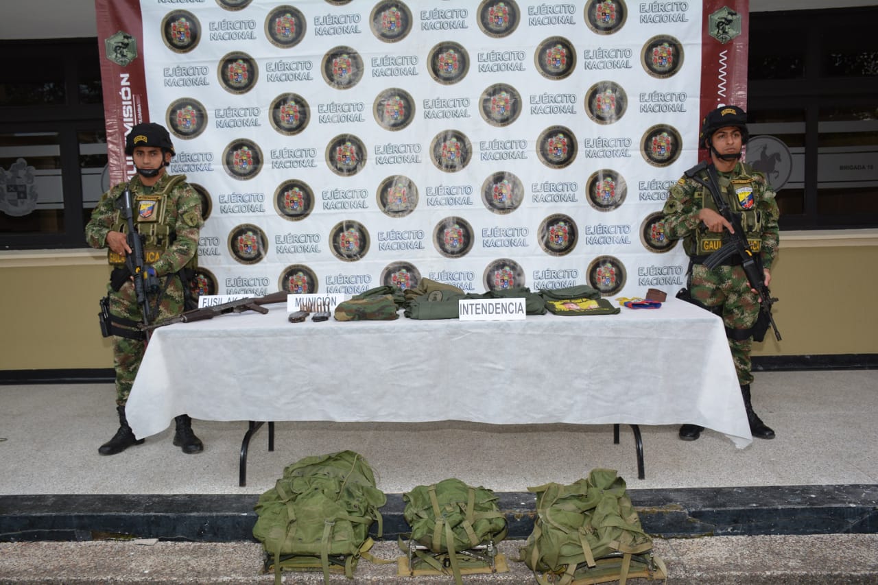Ejército Nacional halló tres depósitos ilegales con material de guerra