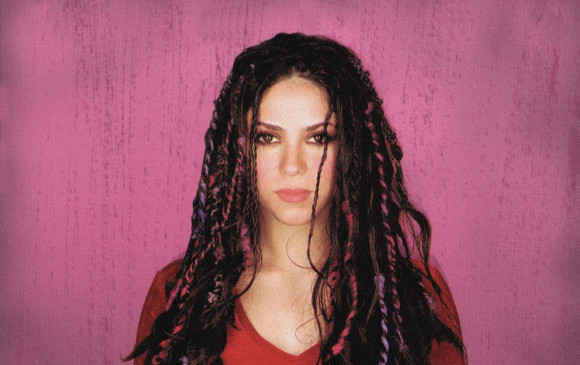 El álbum de Shakira que puso a cantar a una generación cumple 20 años