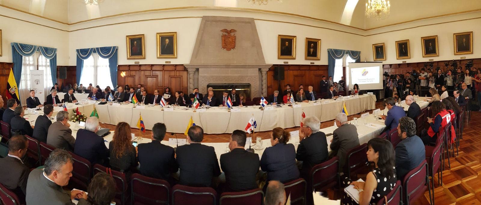 Once países acuerdan en Quito acoger documentos caducados de venezolanos