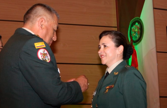 Cristina Lombana se convirtió esta semana en la juez que salió de las entrañas del Ejército y ahora investigará a Uribe