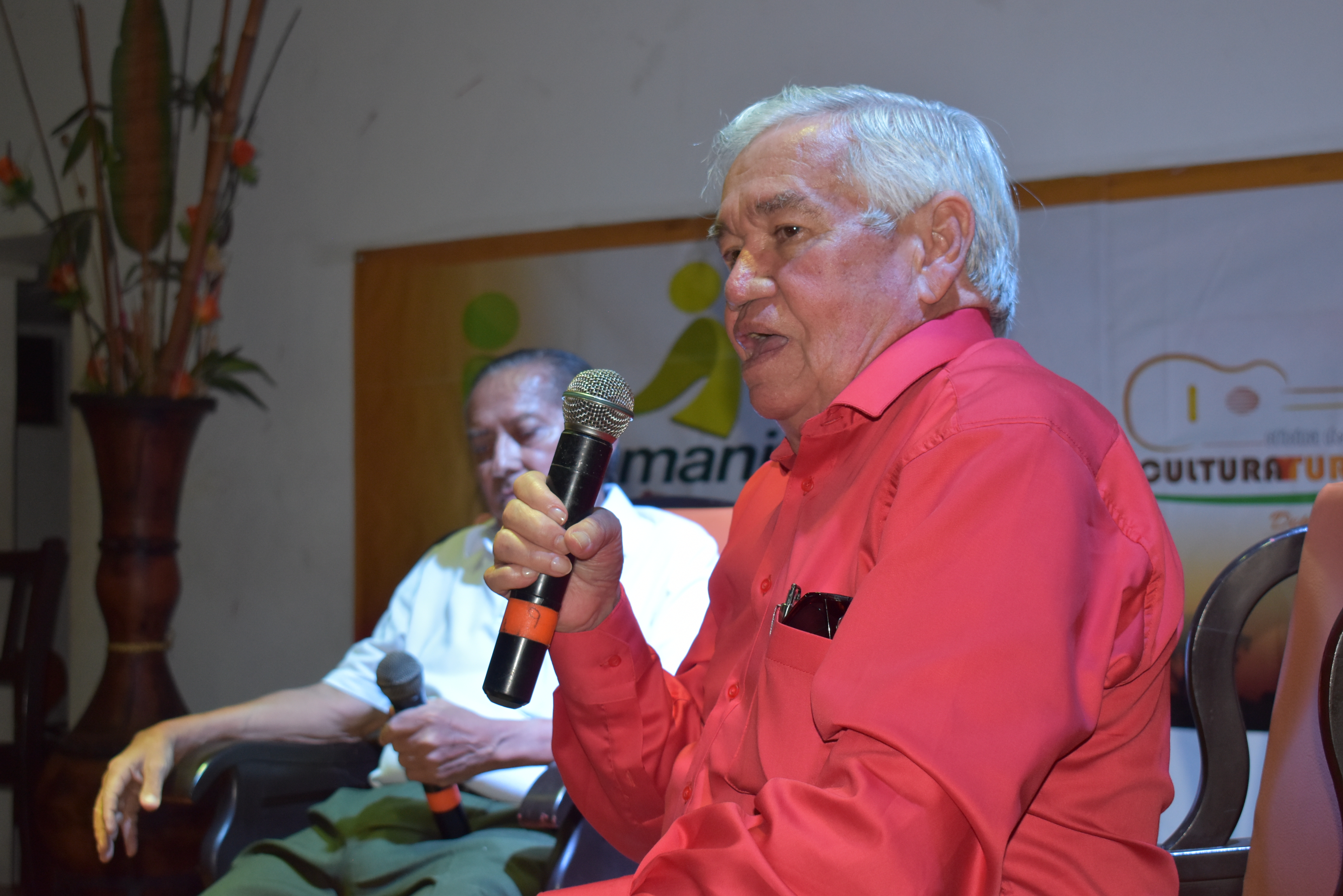 Lanzamiento del libro ‘De la brasa al hielo» de Eduardo Mantilla
