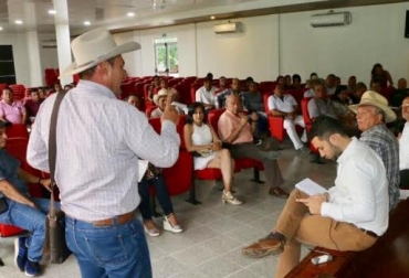 Ganaderos de Arauca le dicen NO a la revacunación programada por el ICA